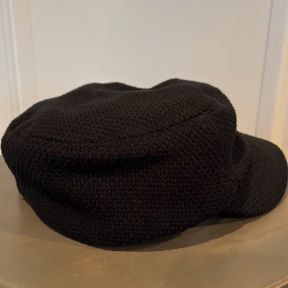 Counter Culture Black knit hat size small - Picture 3 of 4